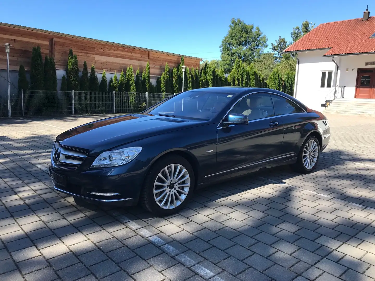 Mercedes-Benz CL 500 4Matic AMG (BlueEFFICIENCY 7G-TRON Vollausstattung Albastru - 1