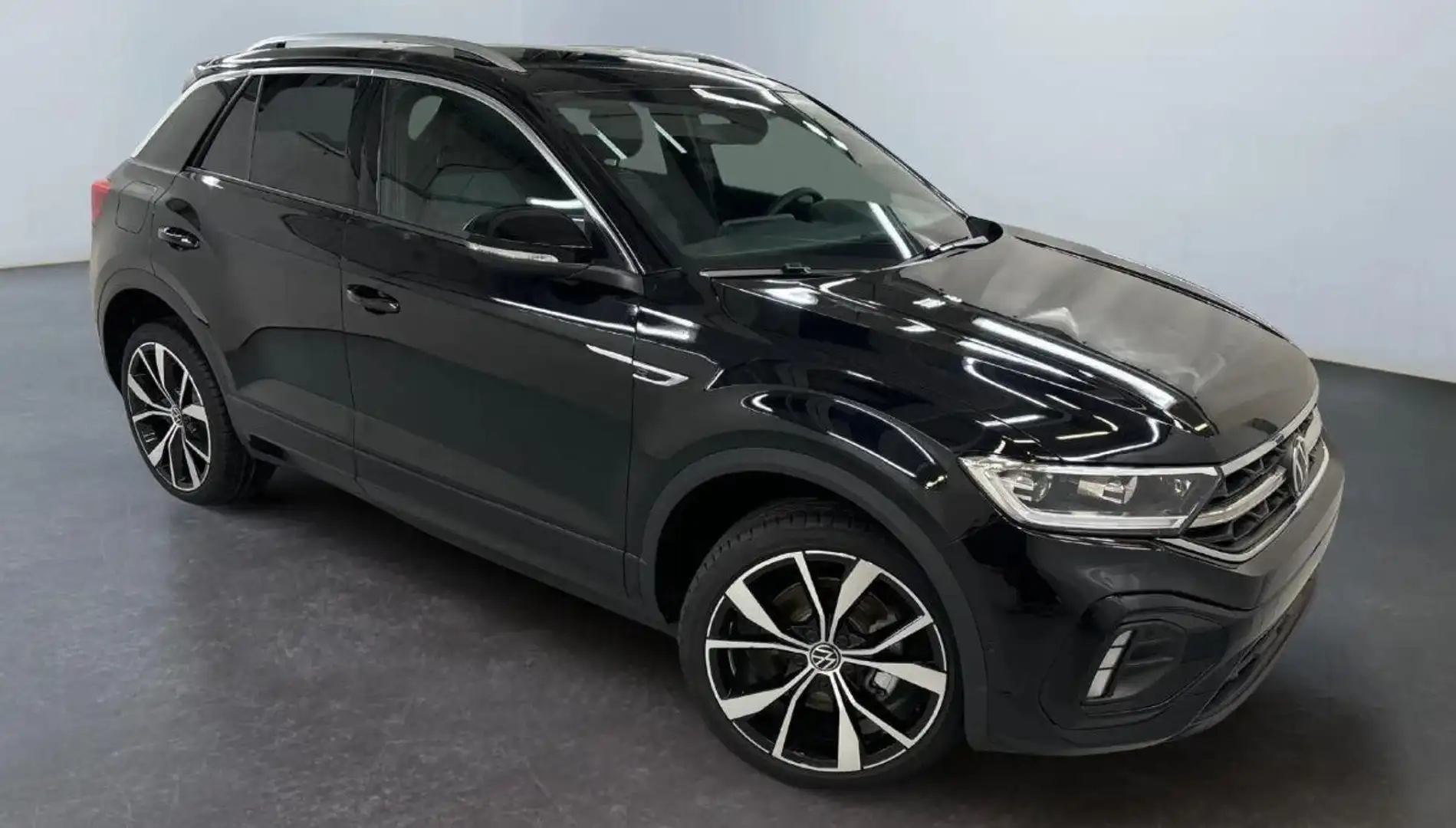 Volkswagen T-Roc R-Line 1.5 TSI DSG - 1