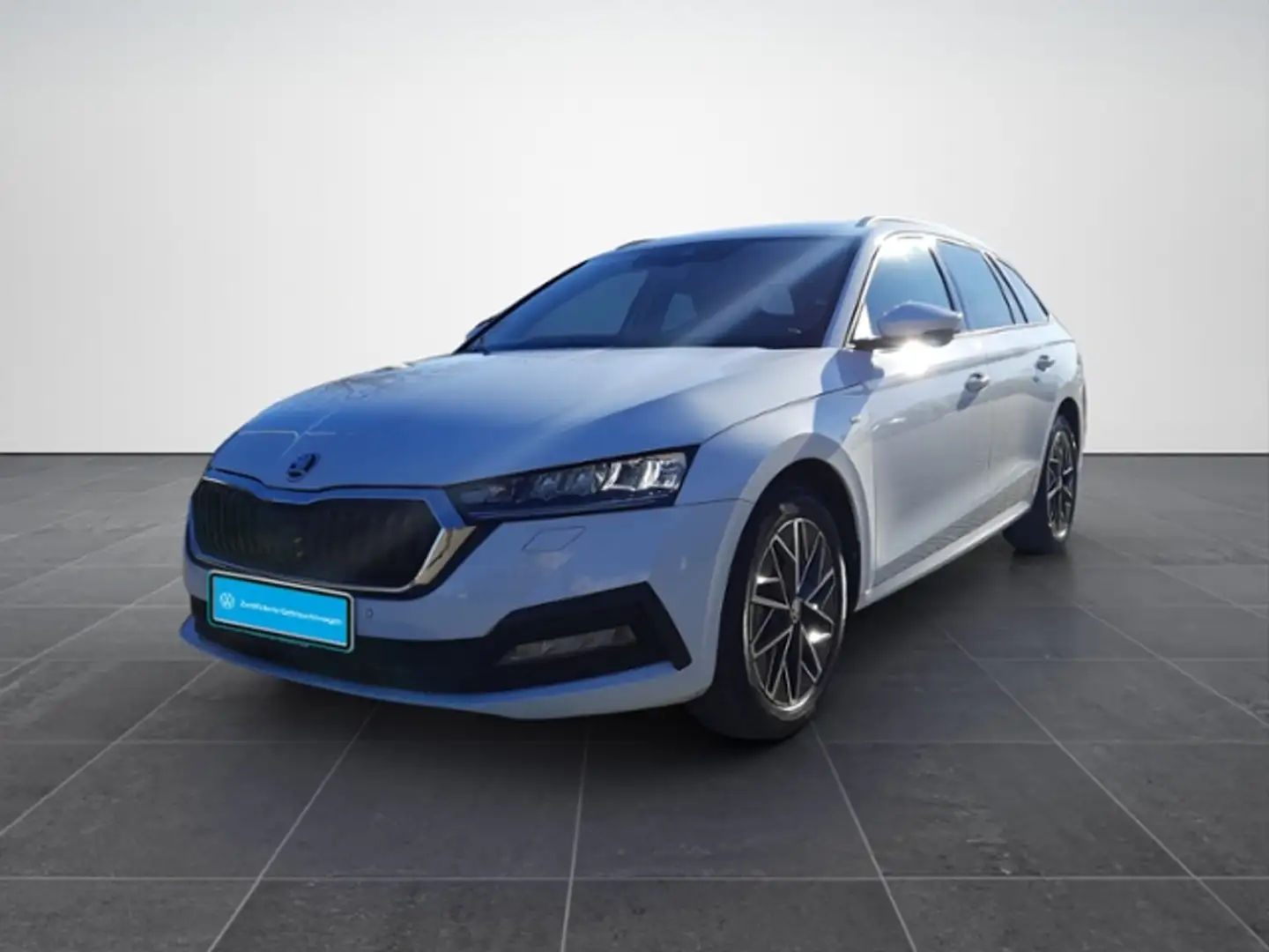 Skoda Octavia Combi 2.0TDI Clever LED/Navi/ACC/Kamera Wit - 2