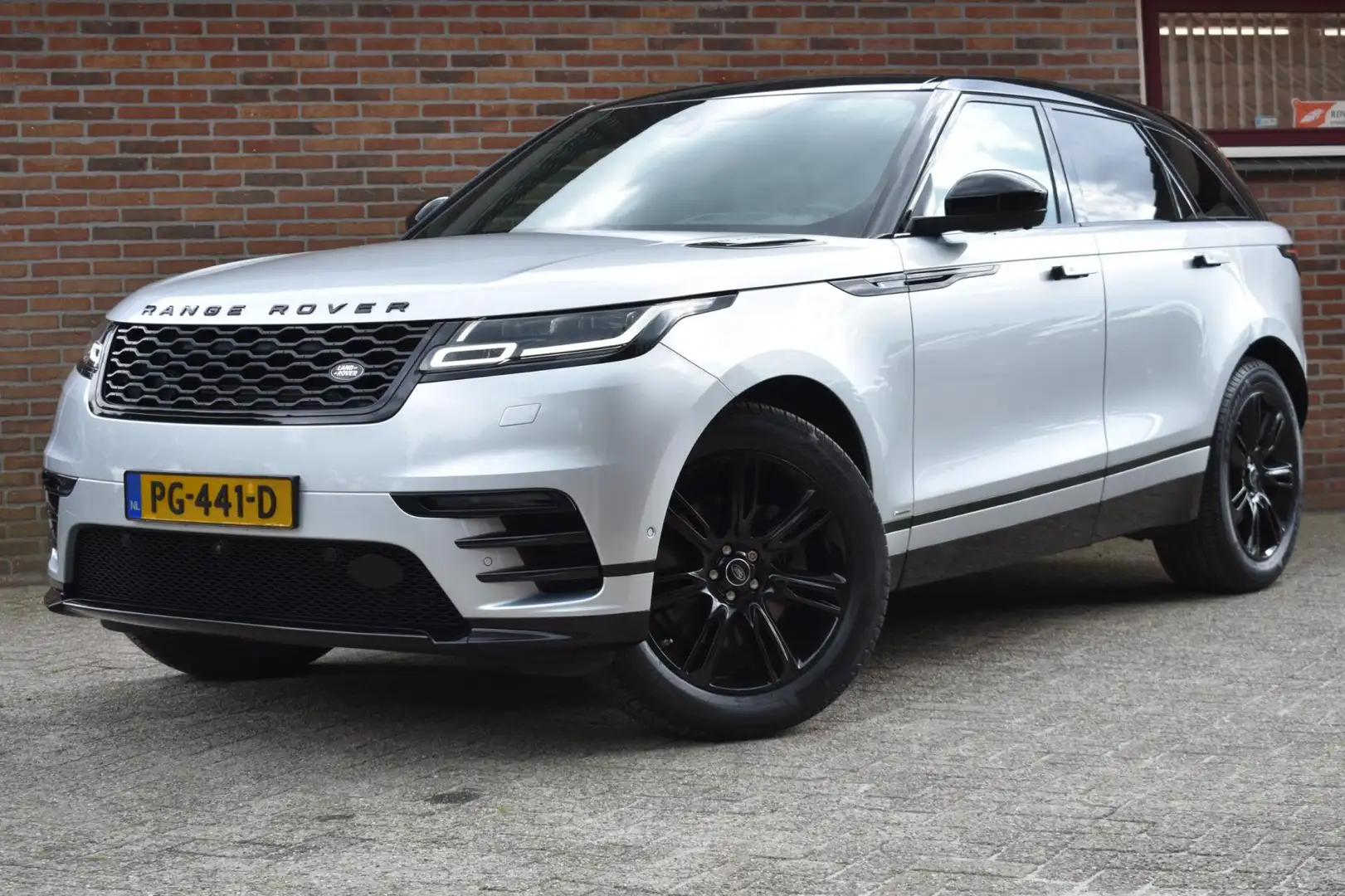Land Rover Range Rover Velar 3.0 V6 AWD First Edition '17 Pano Leder LED Inruil Szary - 1