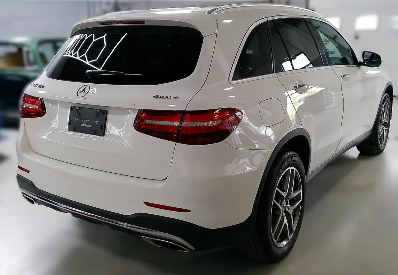 Mercedes-Benz GLC снимка Mercedes-Benz GLC