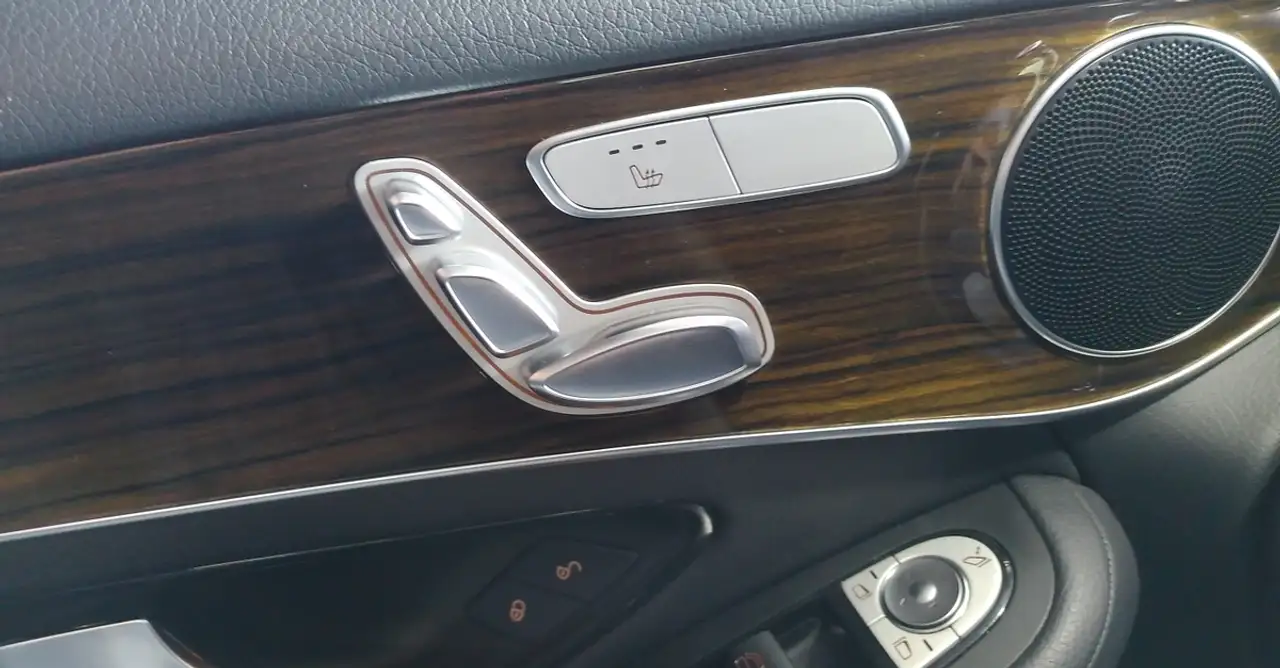 Mercedes-Benz GLC снимка Mercedes-Benz GLC