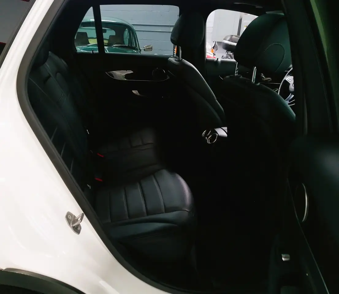 Mercedes-Benz GLC снимка Mercedes-Benz GLC