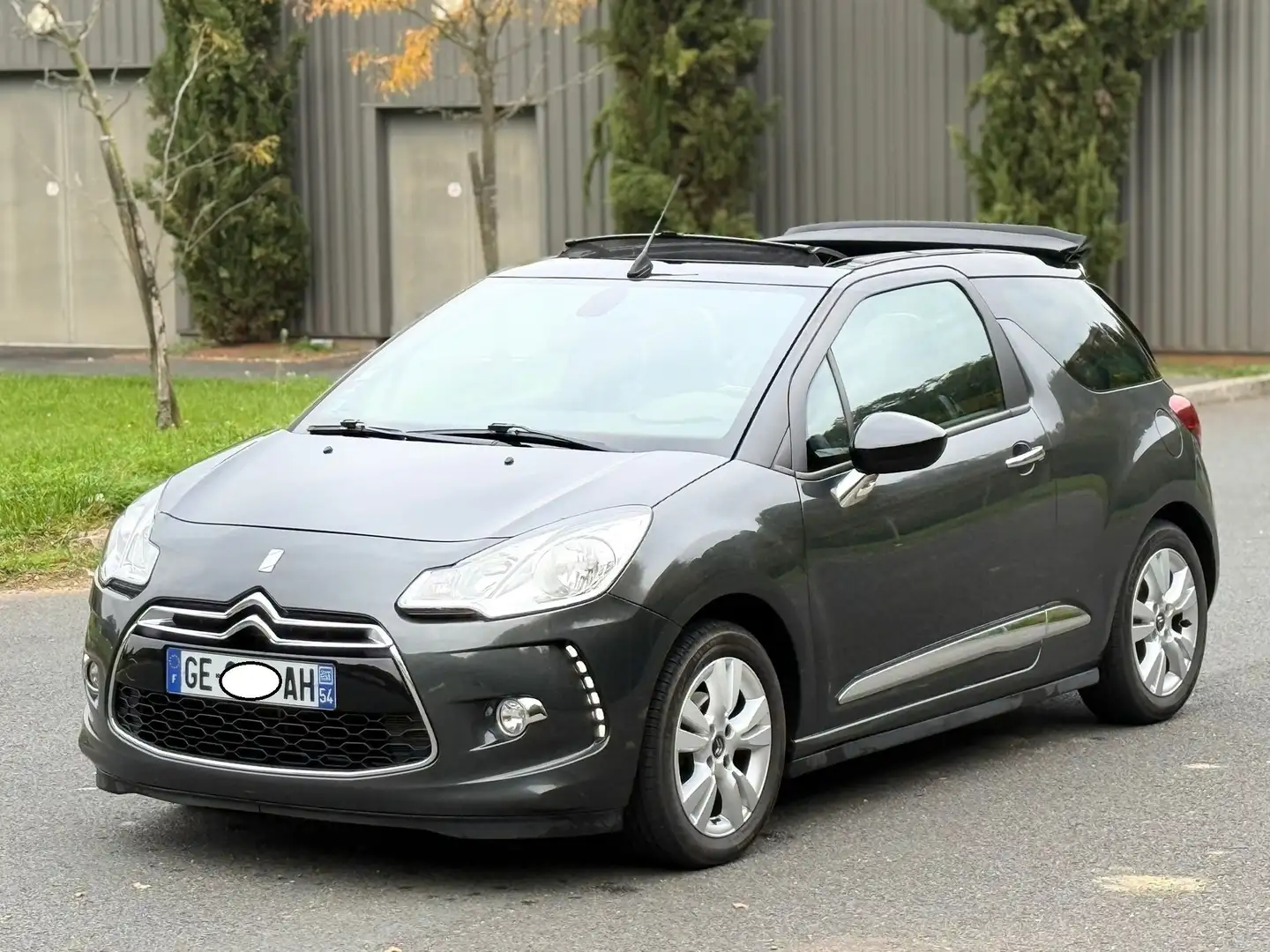 Citroen DS3 DS3 Cabriolet VTi 120 So Chic - 2