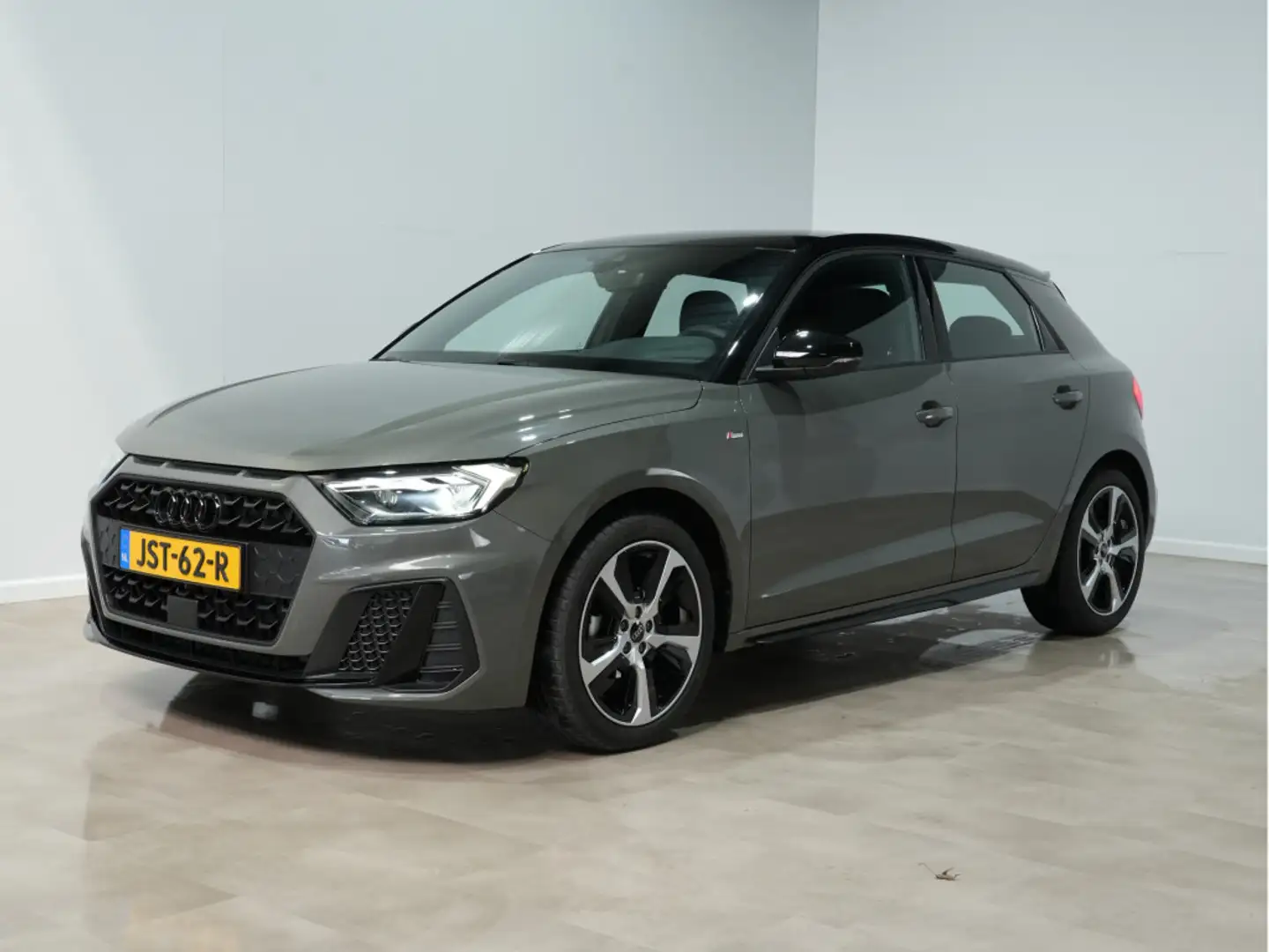 Audi A1 Sportback 25 TFSI 96Pk S Edition Navi via App Audi Gris - 2