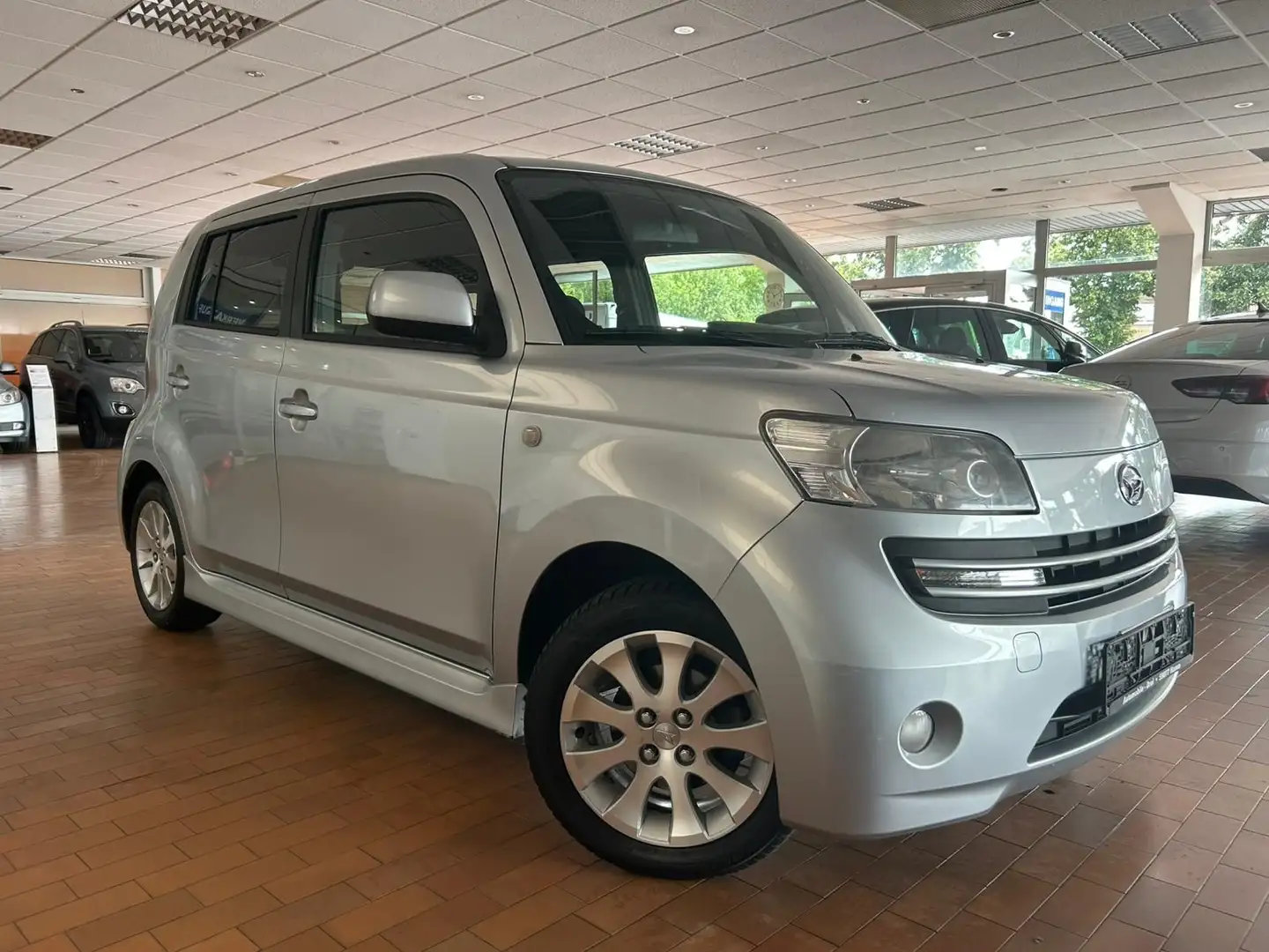 Daihatsu Materia *GASANLAGE* Silber - 2