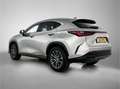 Lexus NX 450h+ AWD Luxury Line | Leer | Stoel- en stuurverwarming Grau - thumbnail 16