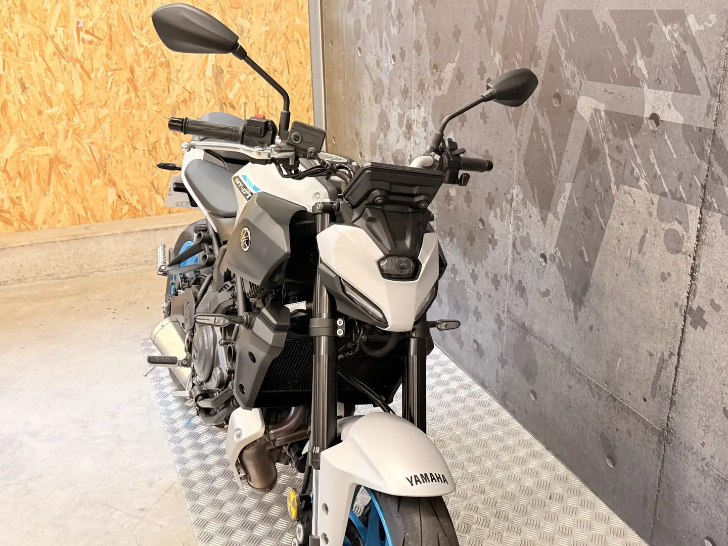 Yamaha MT-07 Grijs - 2