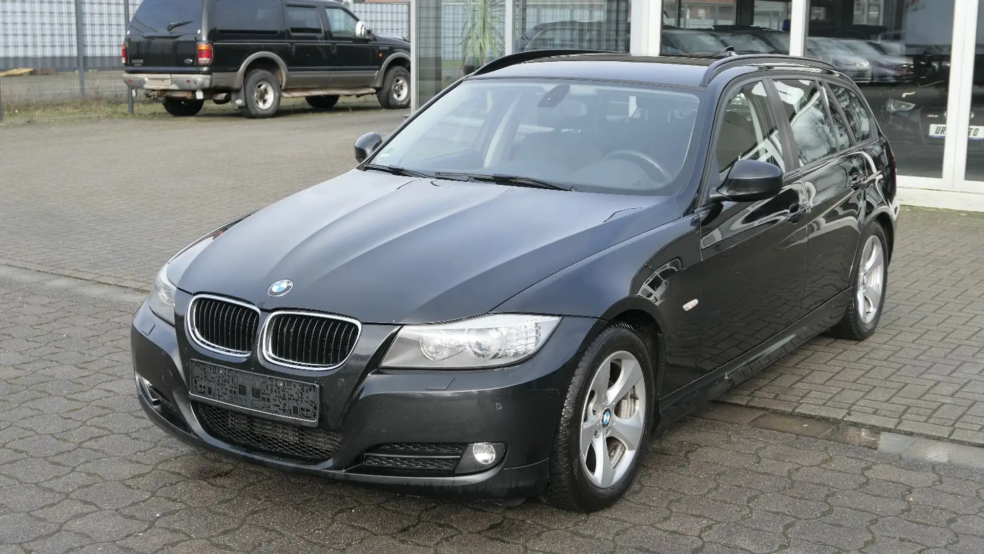 BMW 320 d EfficientDynamics Editio/Bi-Xenon/2Hand/E5 Schwarz - 1