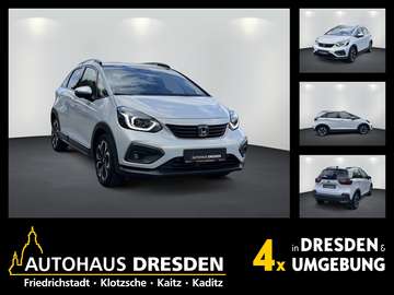 1.5 i-MMD Crosstar Executive ACC+LED+Navi