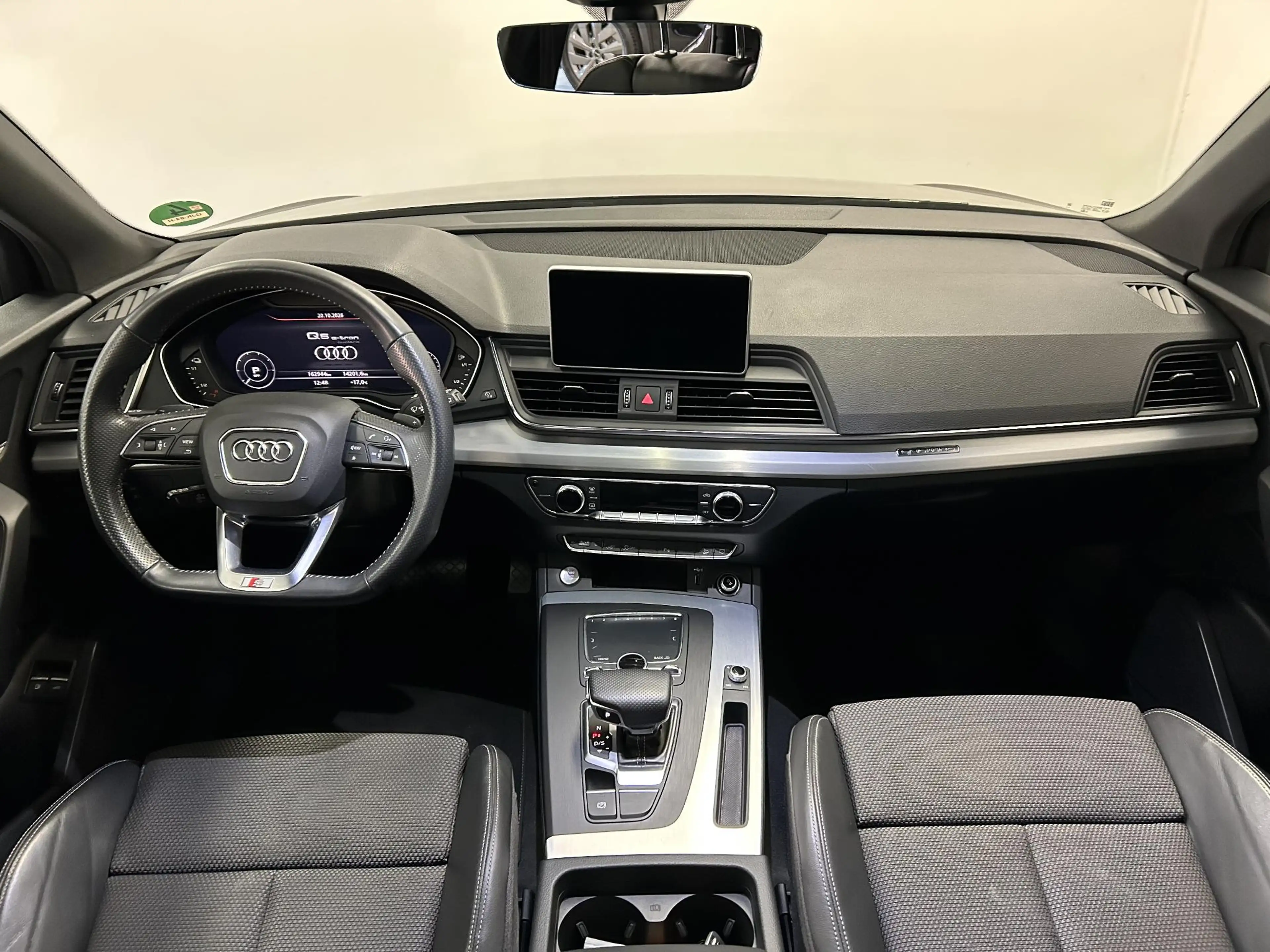 Audi Q5 55 TFSI e quattro S Edition Competition | S-LINE | — photo 3
