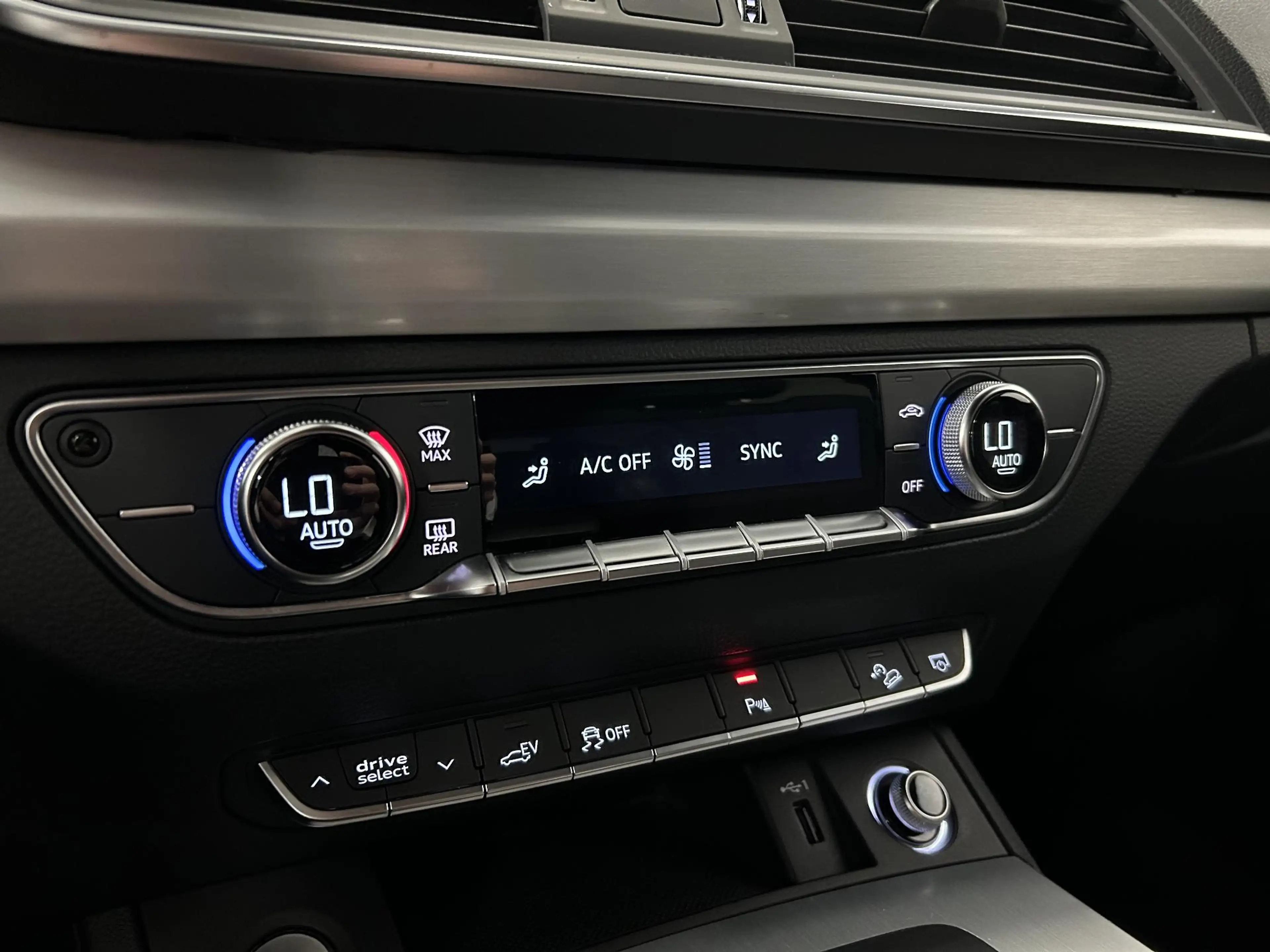 Audi Q5 55 TFSI e quattro S Edition Competition | S-LINE | — photo 15