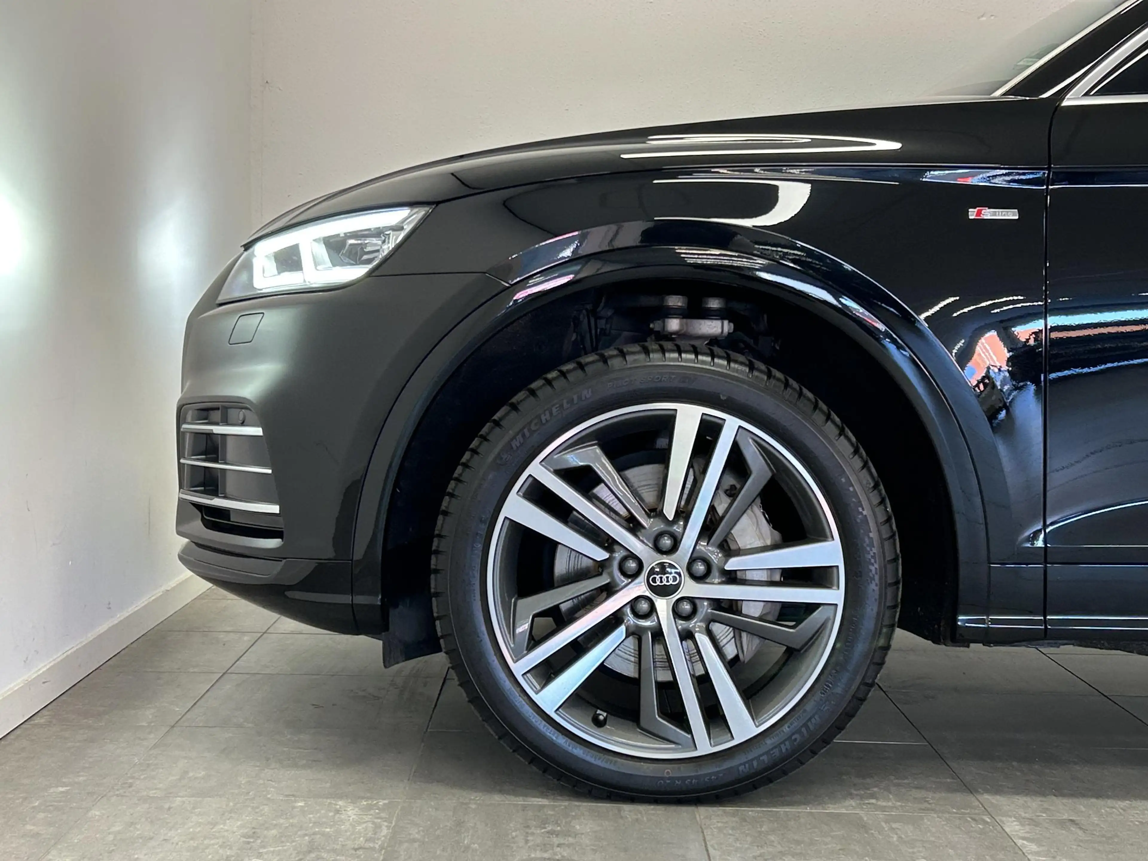 Audi Q5 55 TFSI e quattro S Edition Competition | S-LINE | — photo 30