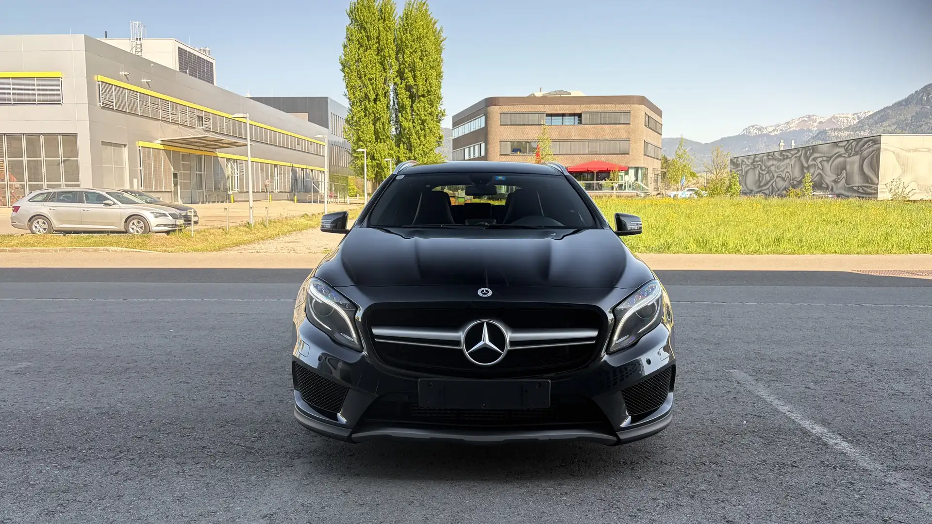 Mercedes-Benz GLA 220 CDI 4MATIC AMG Line Schwarz - 2