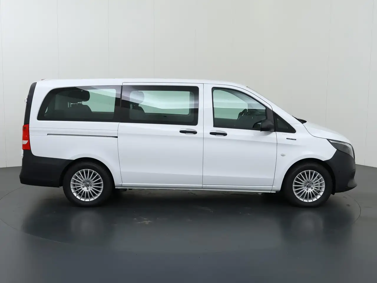 Mercedes-Benz Vito 2026 — фото 6