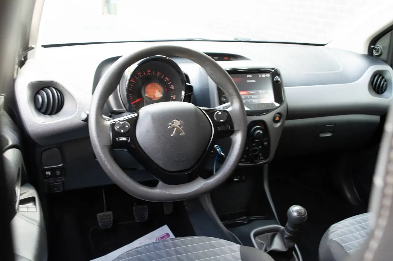 Peugeot 108 1.0 VTi (toyota motor ), миниатюра 11