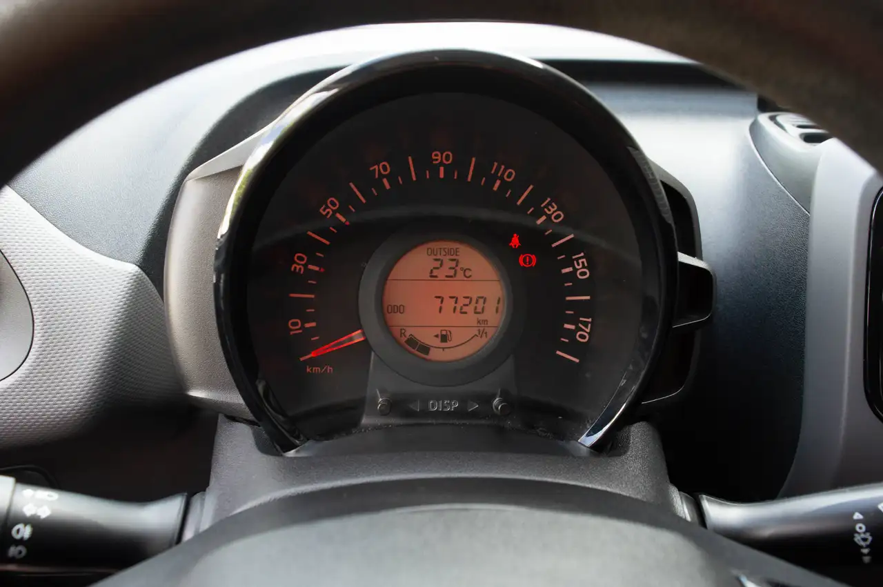 Peugeot 108 1.0 VTi (toyota motor ), миниатюра 17