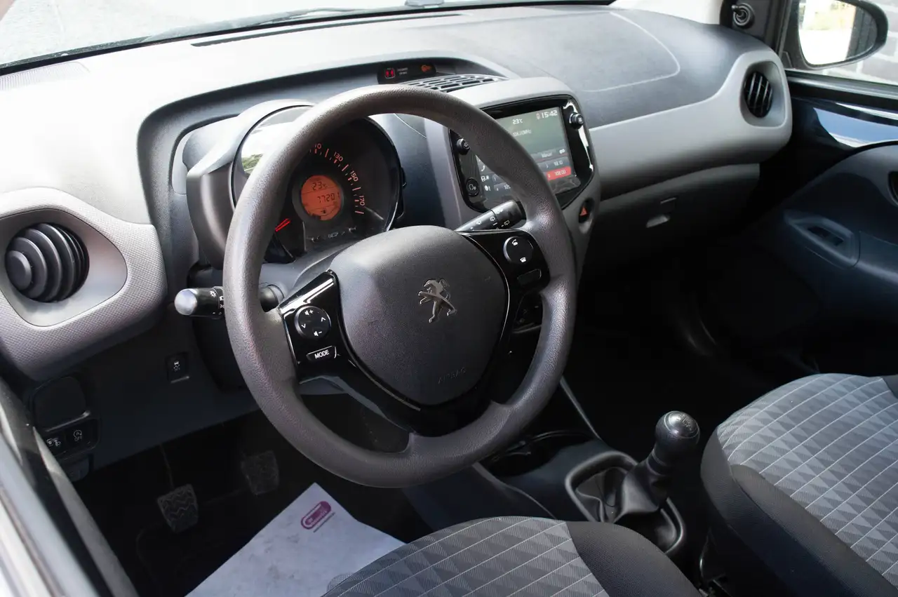 Peugeot 108 1.0 VTi (toyota motor ), миниатюра 9