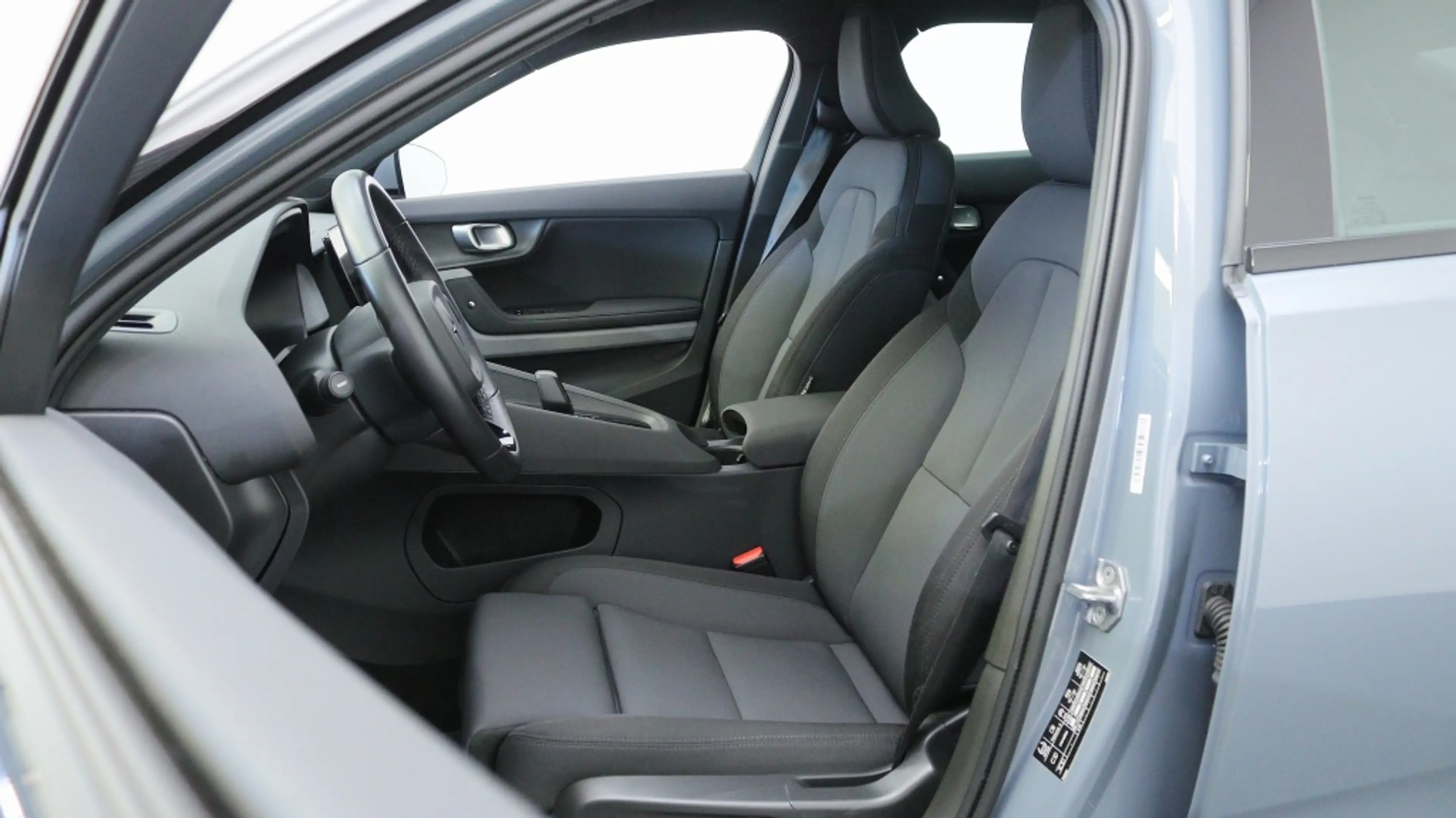 Polestar 2 Standard Range Single Motor 63kWh | 20 Inch | SOH — photo 15