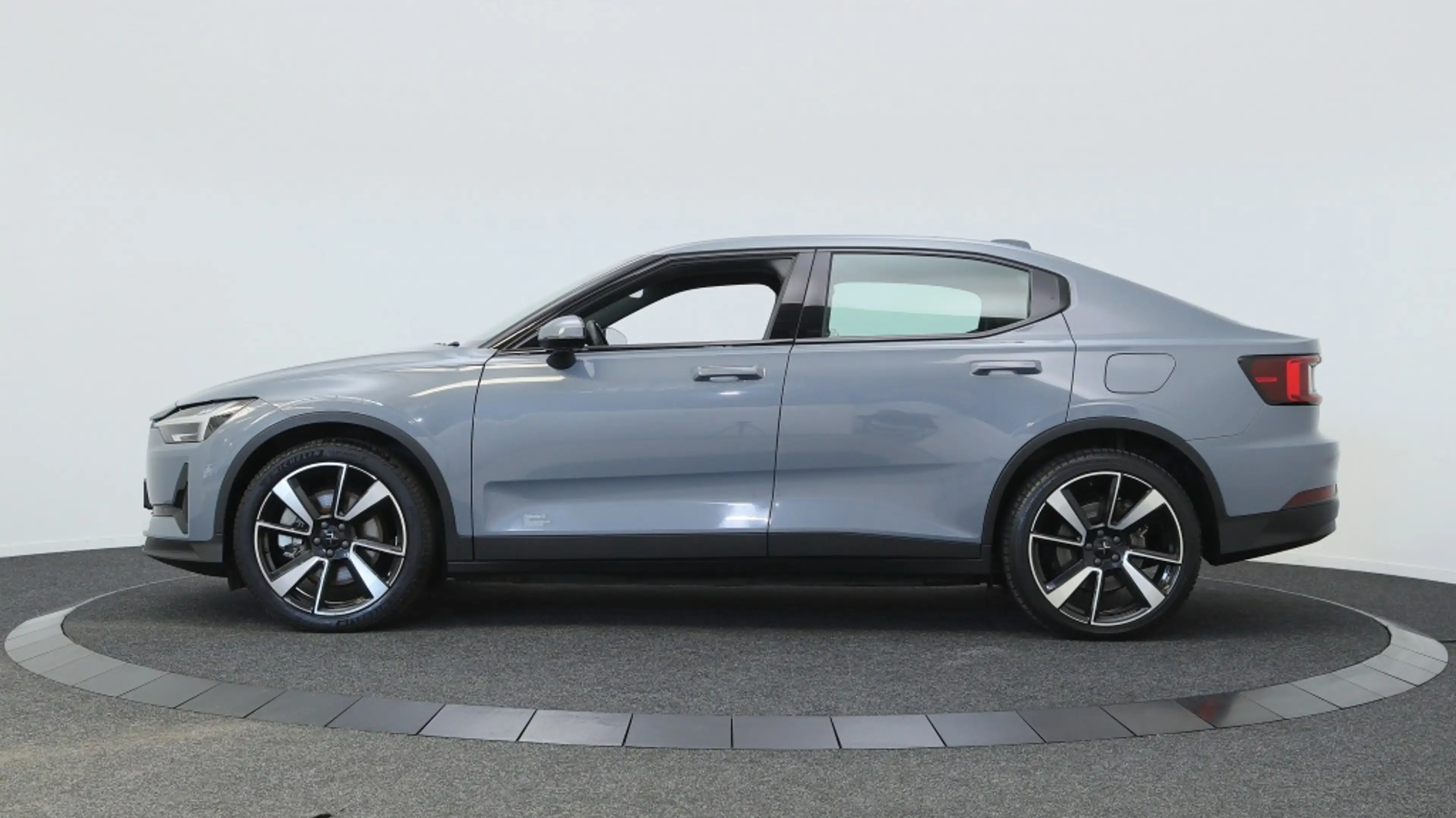Polestar 2 Standard Range Single Motor 63kWh | 20 Inch | SOH — photo 7