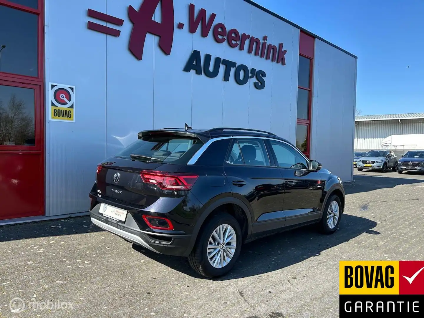 Volkswagen T-Roc 1.5 TSI Life Business IQ drive DSG Negro - 2