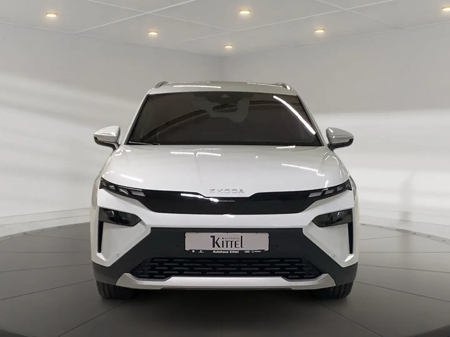Skoda 210kW AHK HEADUP LED NAVI StHZG ESITZE AHK Weiß - 2