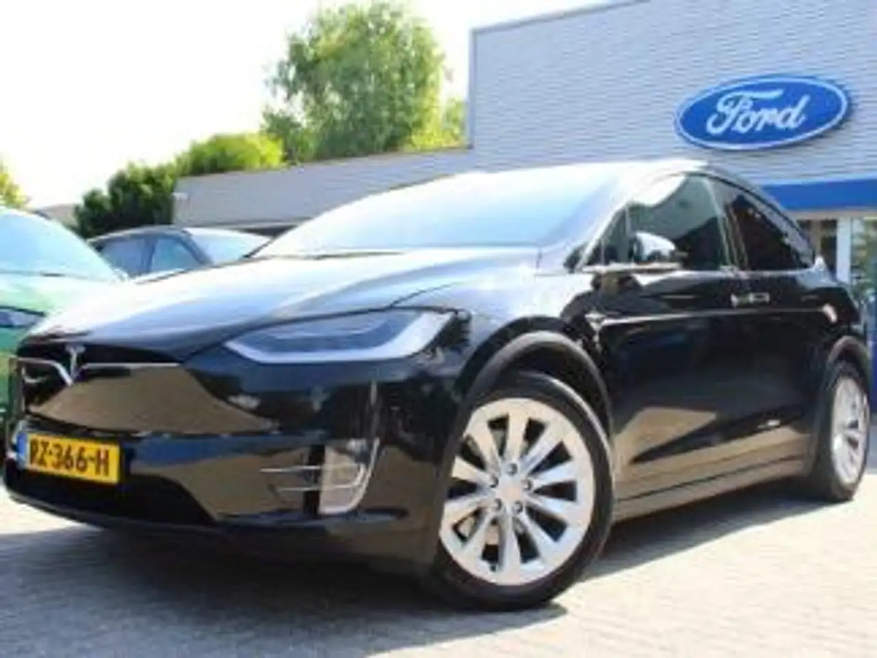 Tesla Model X