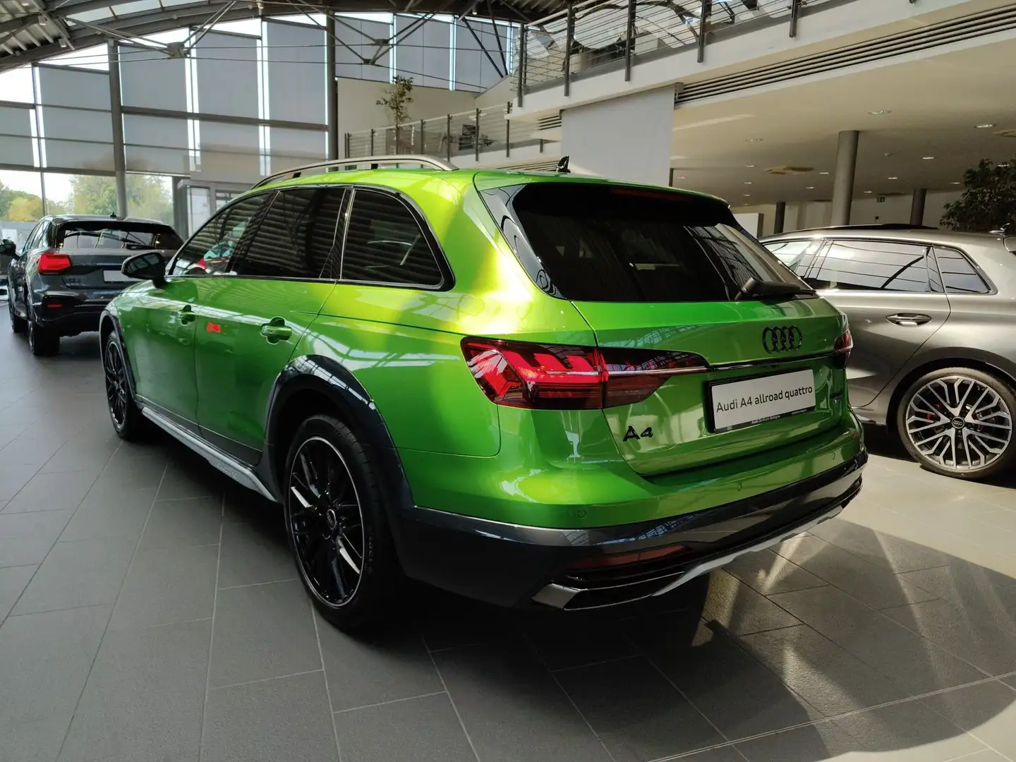 Audi A4 allroad 40 TDI 204 CV S tronic Identity Contrast - Colora - 2