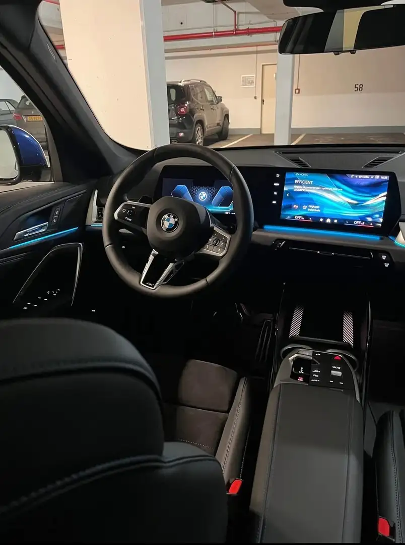 BMW X1 sDrive 18i Pack M Sport Bleu - 2