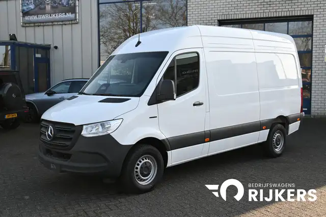 Mercedes-Benz Autres eSprinter 314 RWD L2H2 Pro 81kWh DC opladen 115 kW