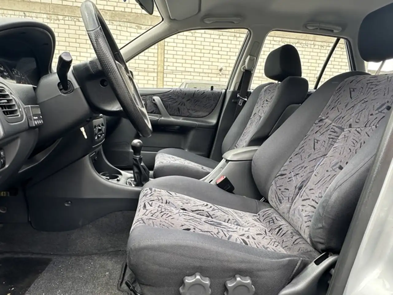 Mazda 323 F 1.5 Exclusive *5,Türer,Klima,CD,ALuU, foto 11