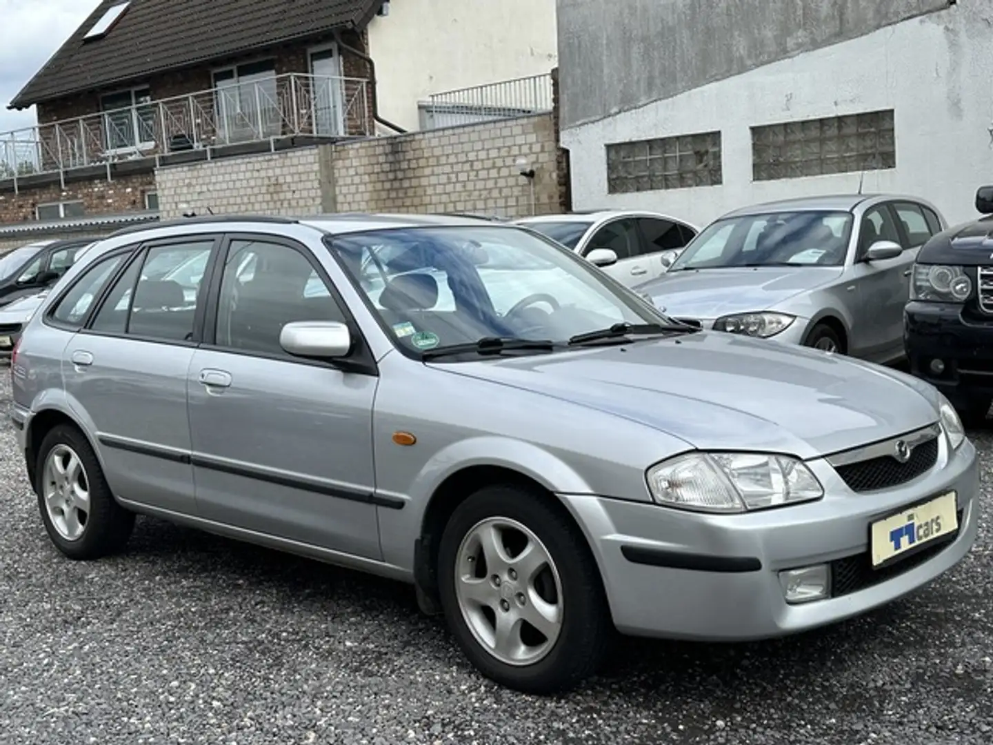 Mazda 323 F 1.5 Exclusive *5,Türer,Klima,CD,ALuU Plateado - 2