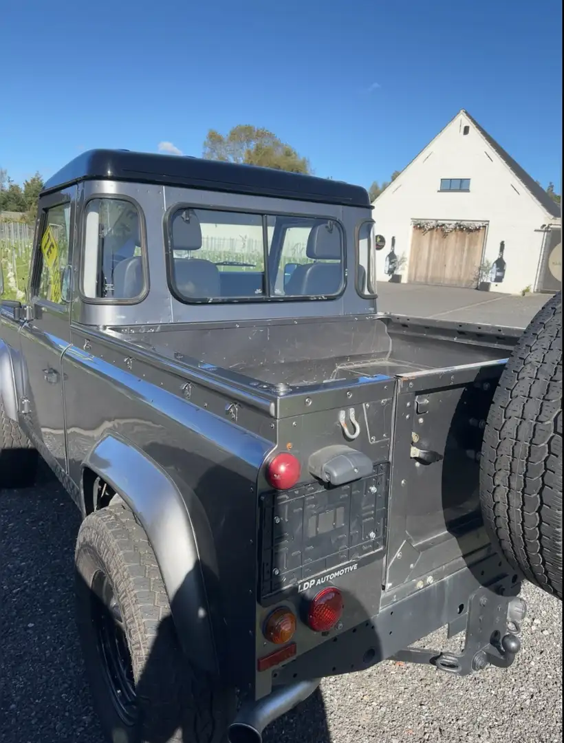 Land Rover Defender Td4 pick up - 2