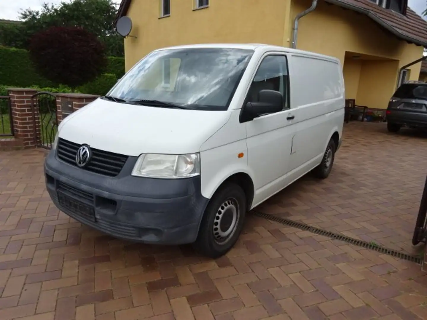 Volkswagen T5 Transporter 7HK + LKW + Klima + TüV 06. 2026 + AHK + 1 Hand Weiß - 1