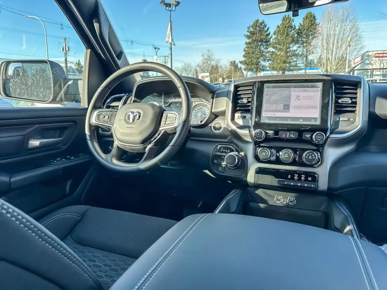 RAM 1500 снимка RAM 1500