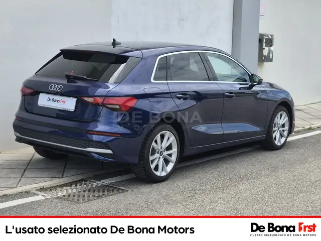 Audi A3 view 4