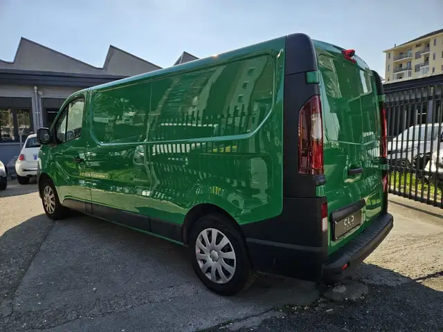 Opel Vivaro view 6
