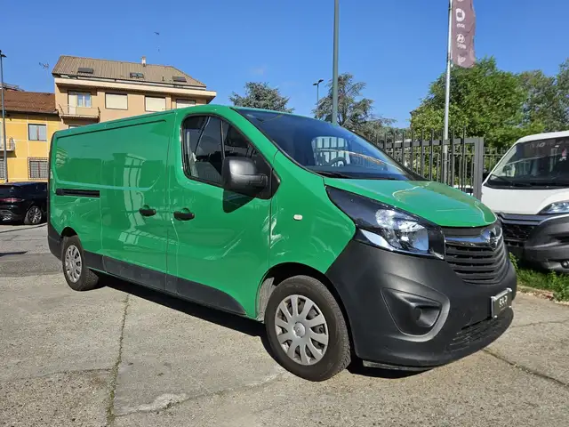 Opel Vivaro view 3