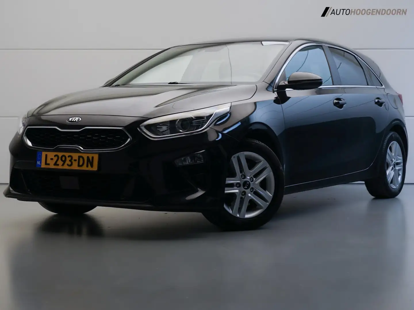 Kia Ceed / cee'd 1.0 T-GDi DynamicPlusLine (APPLE CARPLAY,LED VERLI Zwart - 1