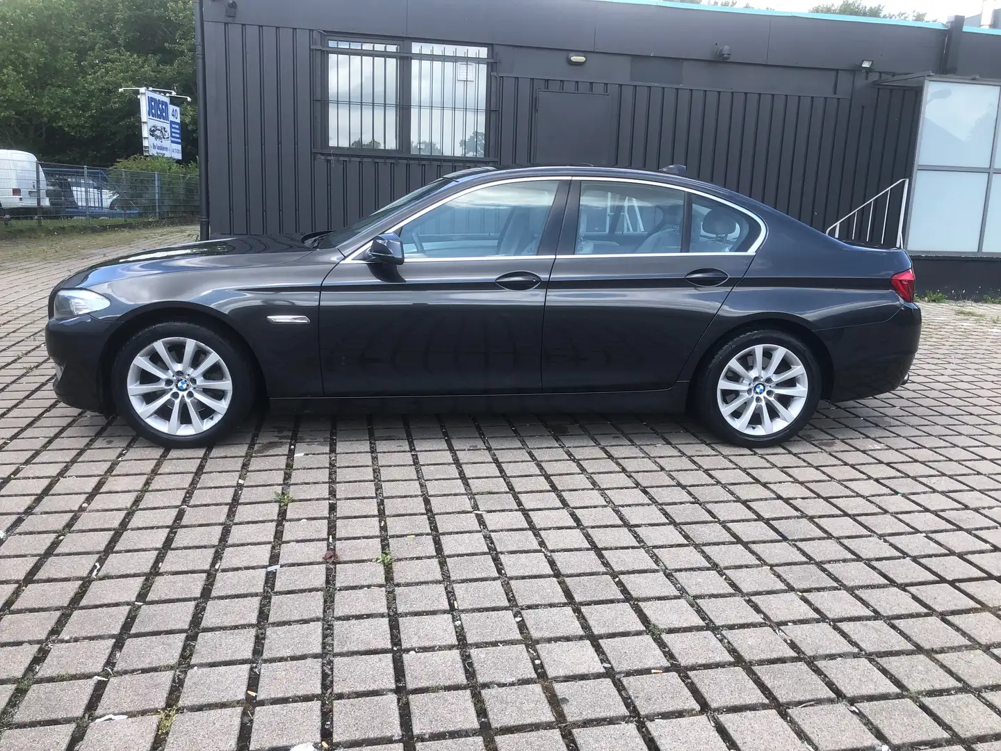 BMW 523 523 i Leder Schiebedach Navi 2 Hand Scheckheft Gris - 1