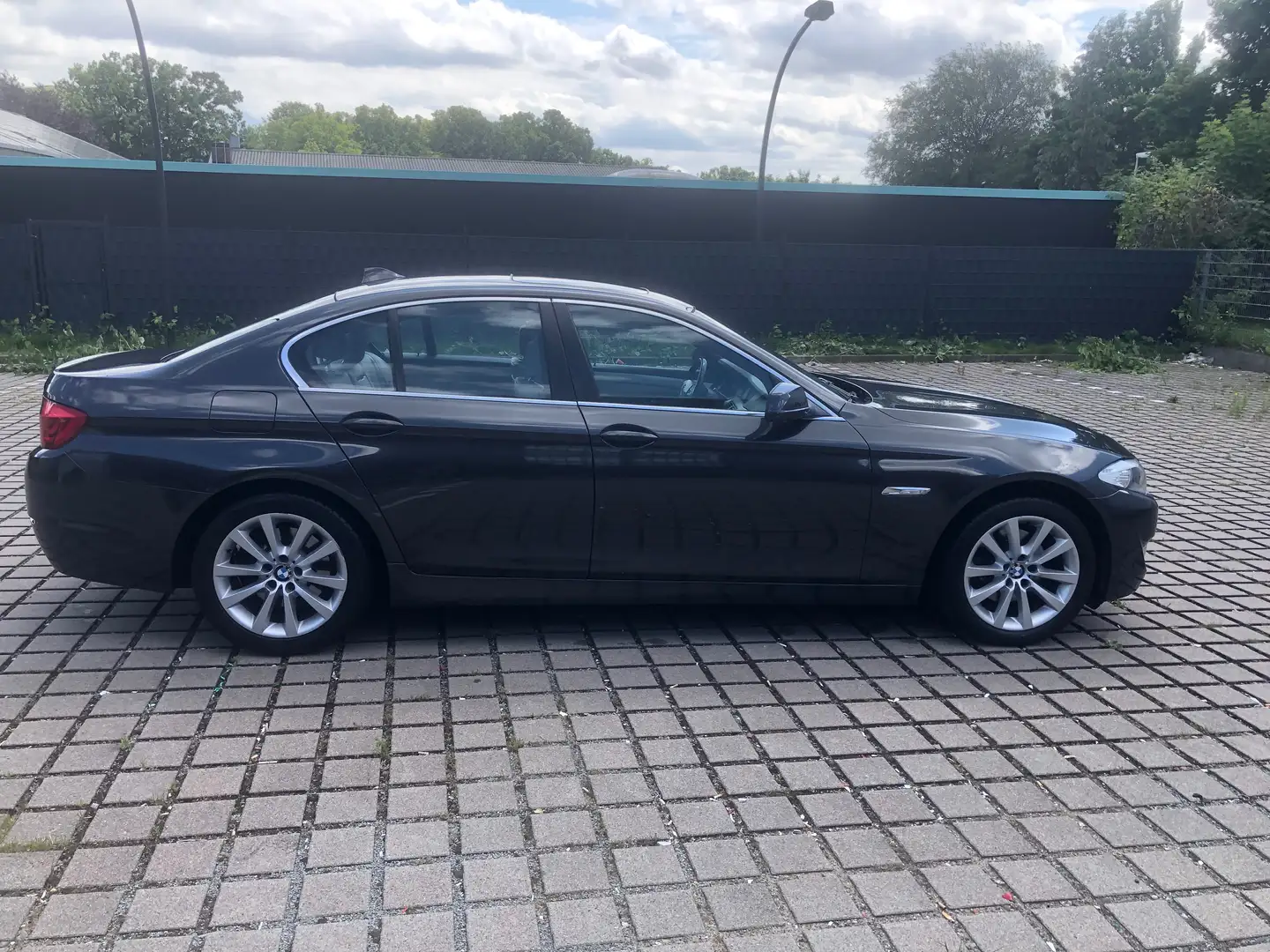 BMW 523 523 i Leder Schiebedach Navi 2 Hand Scheckheft Gris - 2