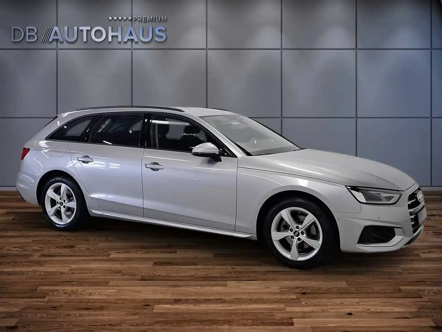Audi A4 Advanced 35 2.0 TD S-tronic Срібний - 2