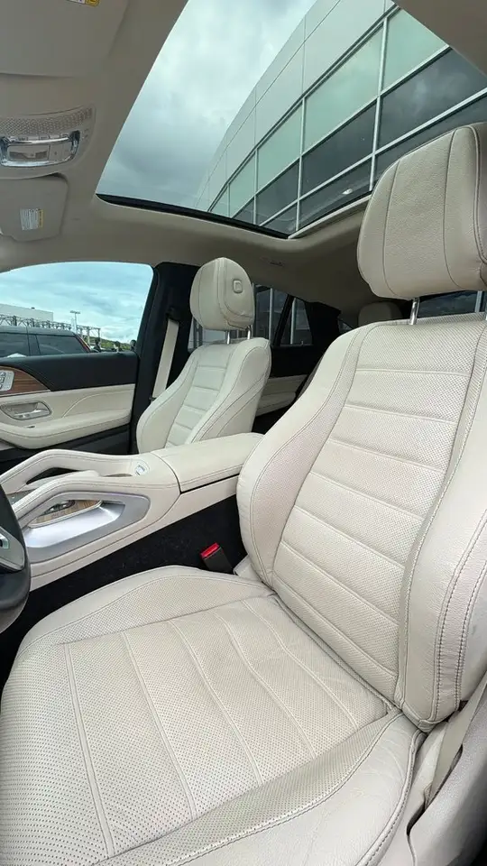 Mercedes-Benz GLE снимка Mercedes-Benz GLE