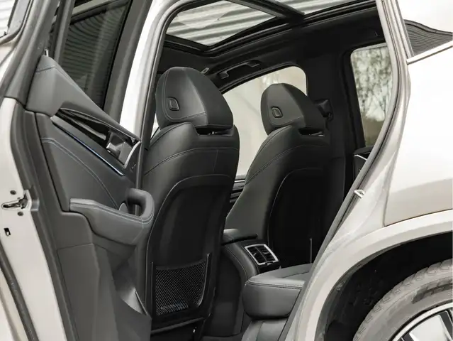 BMW Ix3 view 26