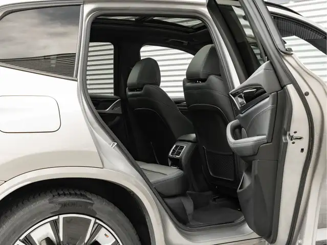 BMW Ix3 view 29