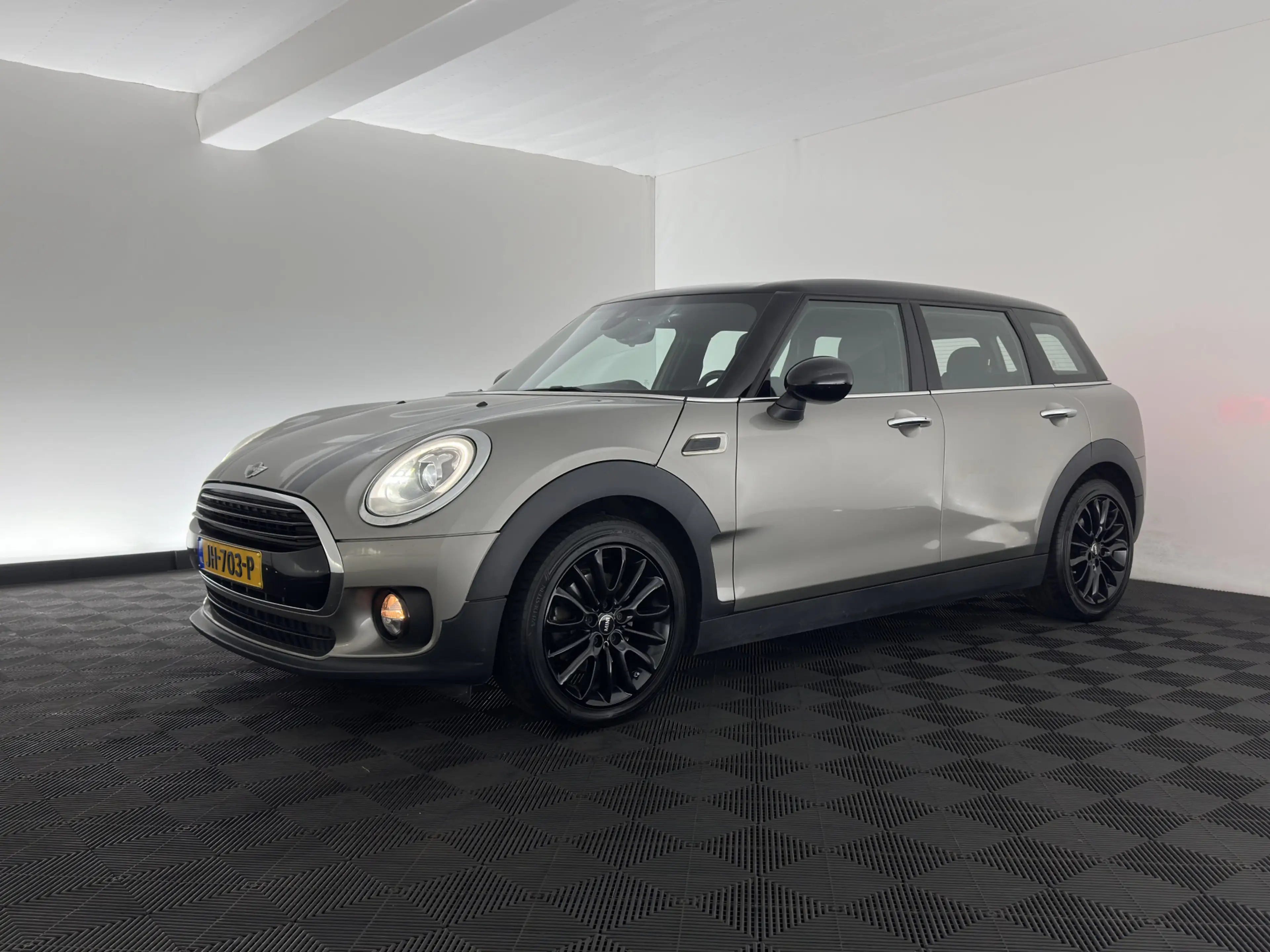 MINI Cooper D Clubman 2.0 Serious Business Aut. *LEATHER-FABRIC | FULL-L — photo 3