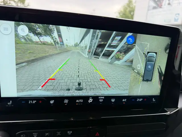 Ford Tourneo Custom view 16
