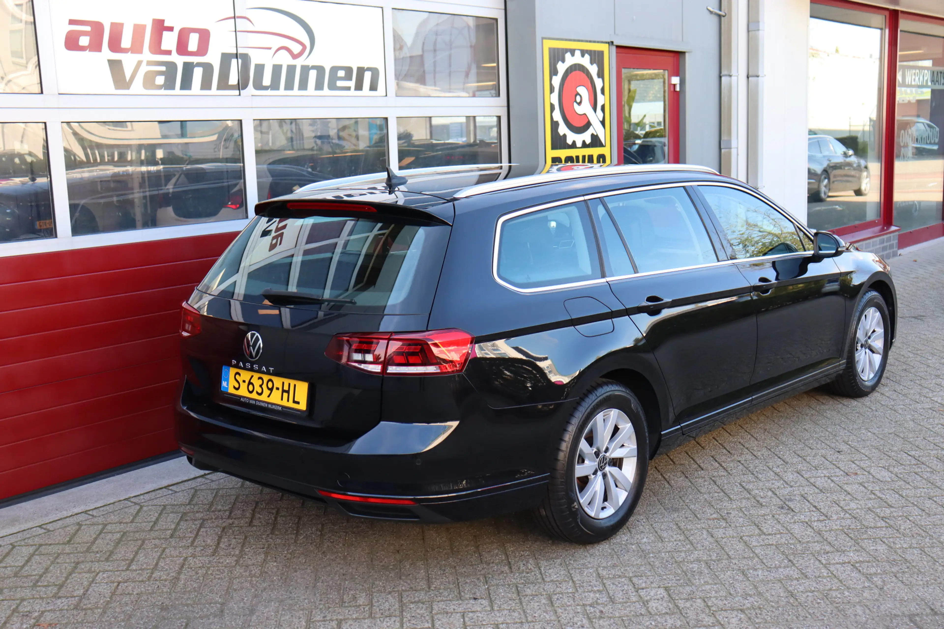 Volkswagen Passat Variant 1.5 TSI Business O.a: PDC, Clima, Navi, ACC, Carpl — photo 4