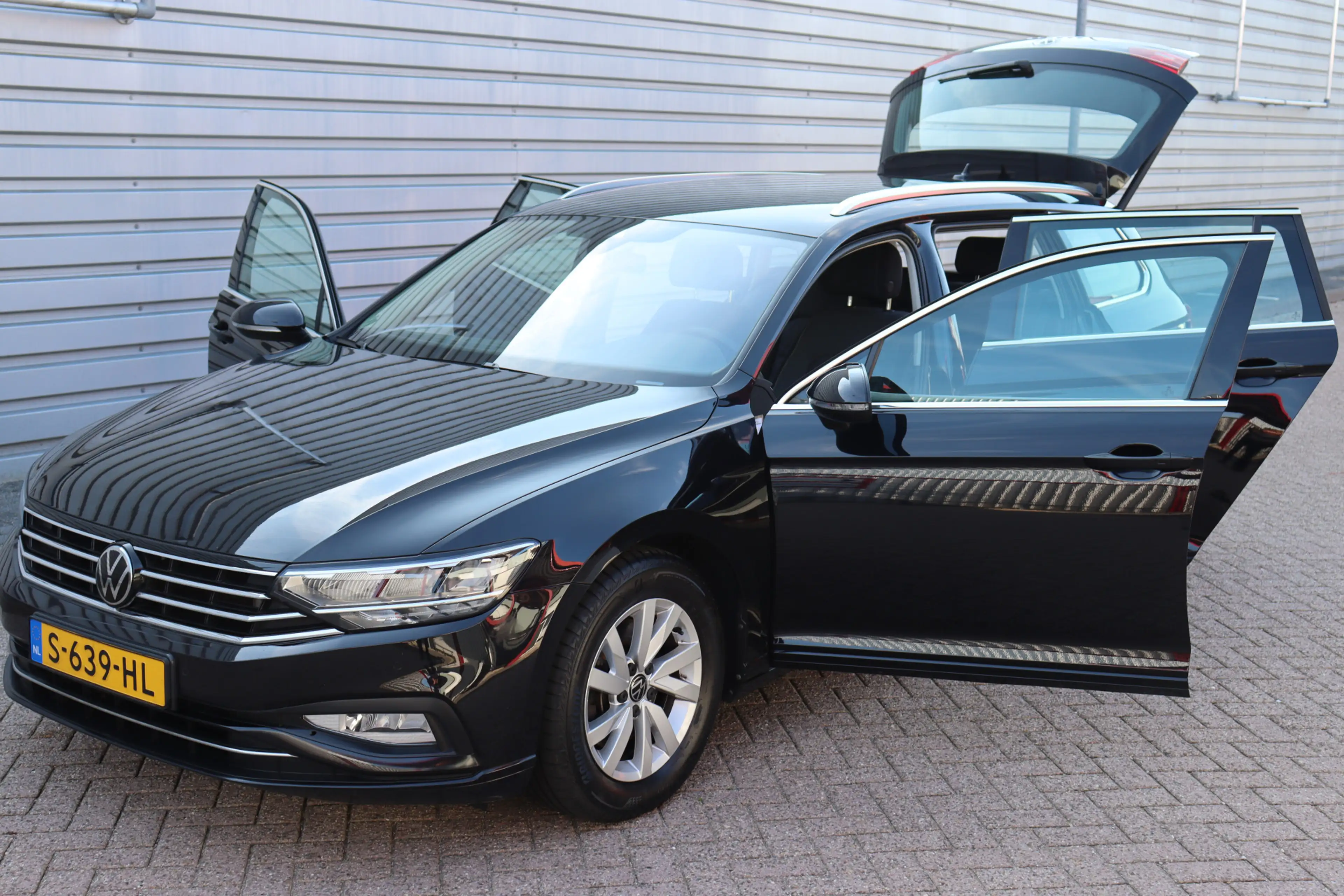 Volkswagen Passat Variant 1.5 TSI Business O.a: PDC, Clima, Navi, ACC, Carpl — photo 11