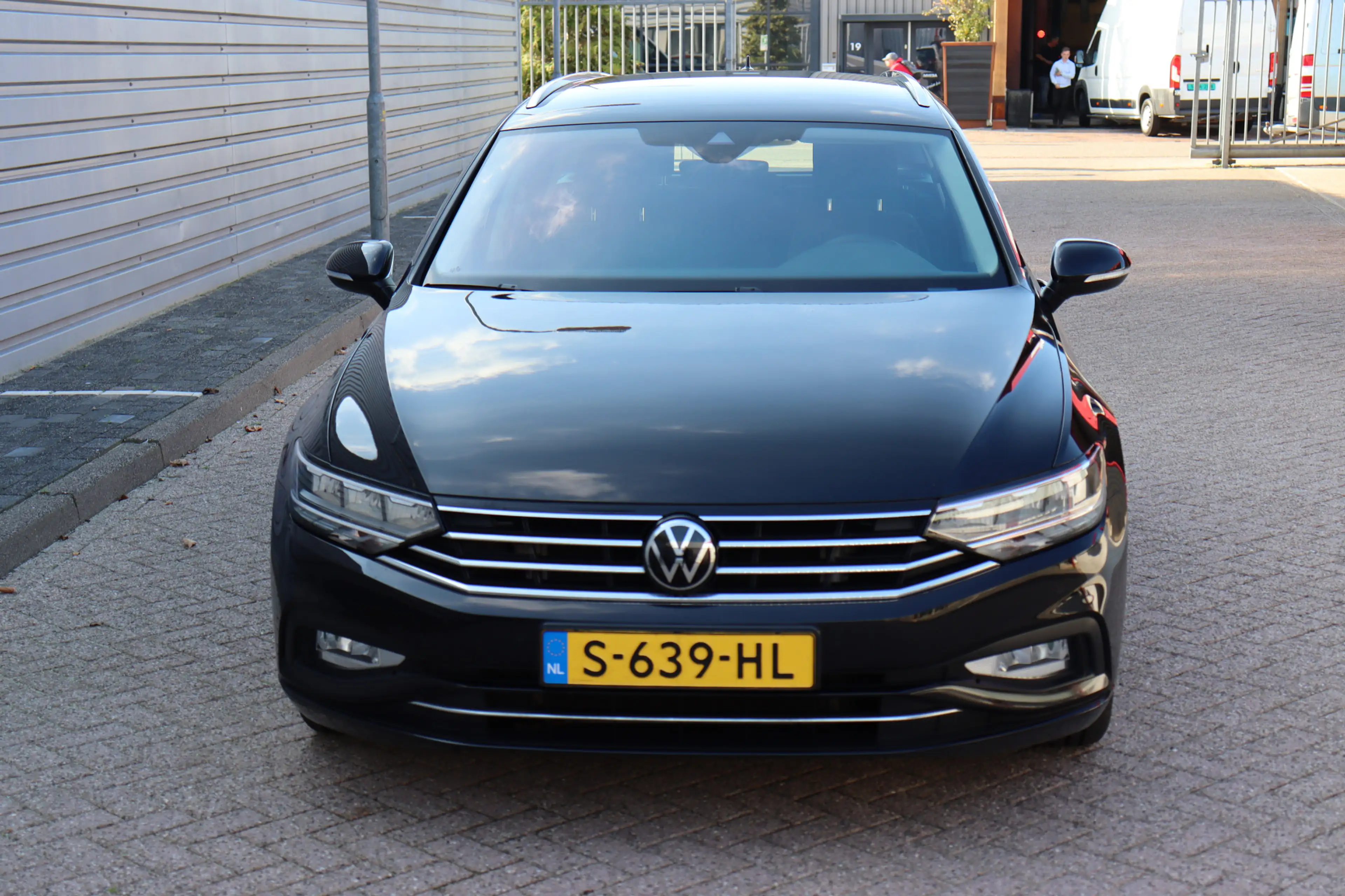 Volkswagen Passat Variant 1.5 TSI Business O.a: PDC, Clima, Navi, ACC, Carpl — photo 5